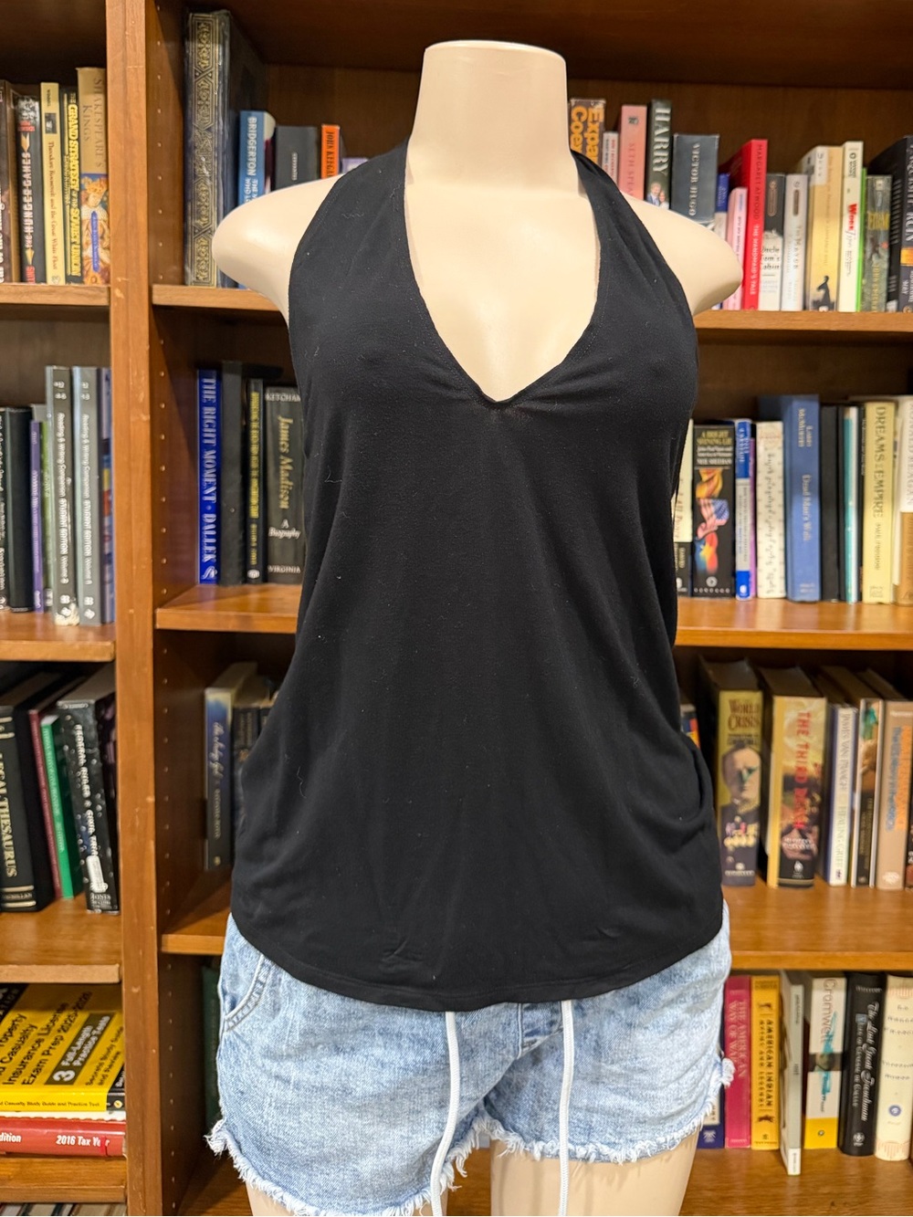 BB Dakota Black Halter V-Neck Camisole
